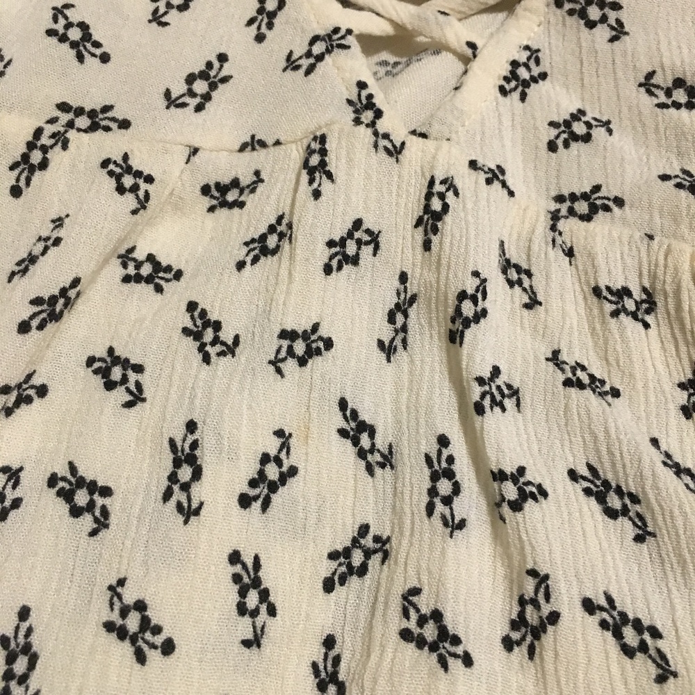 Patterned Blouse - Picture 2 of 2